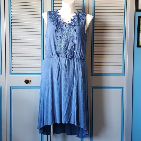 Dress Barn Sleeveless high low blue dress - Picture 2 of 13